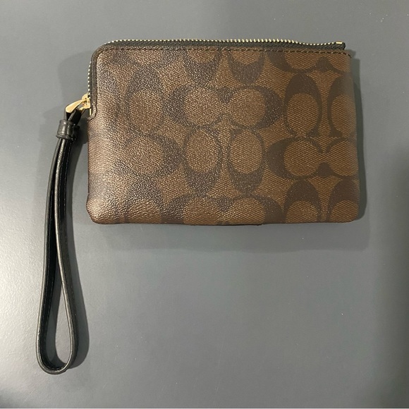 BNIB Coach Signature Canvas Corner Zip Around Wristlet Wallet - Picture 2 of 7